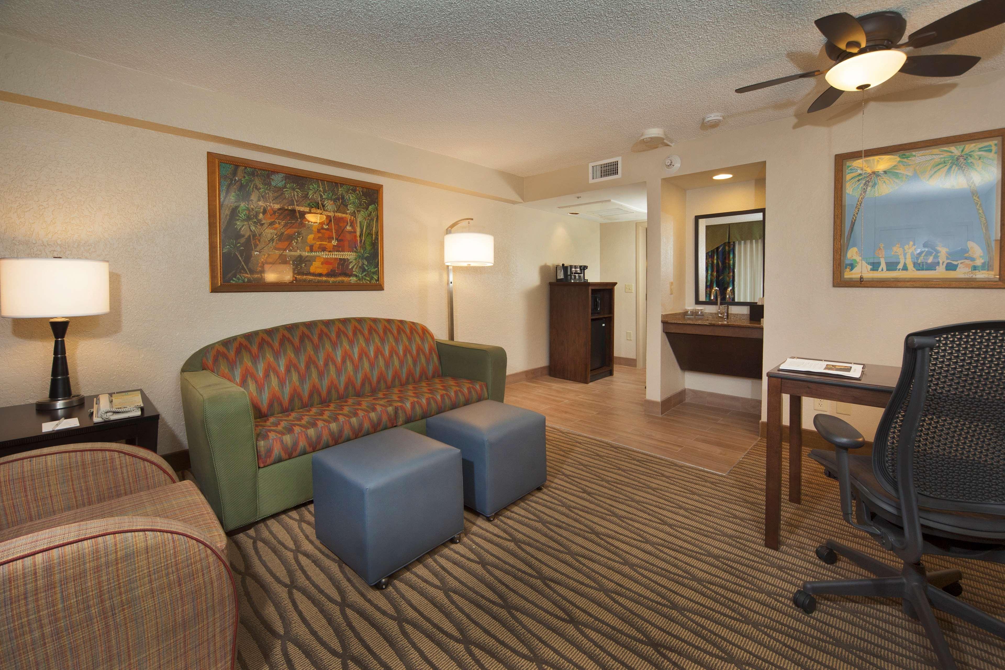 Embassy Suites By Hilton Miami International Airport Exterior foto