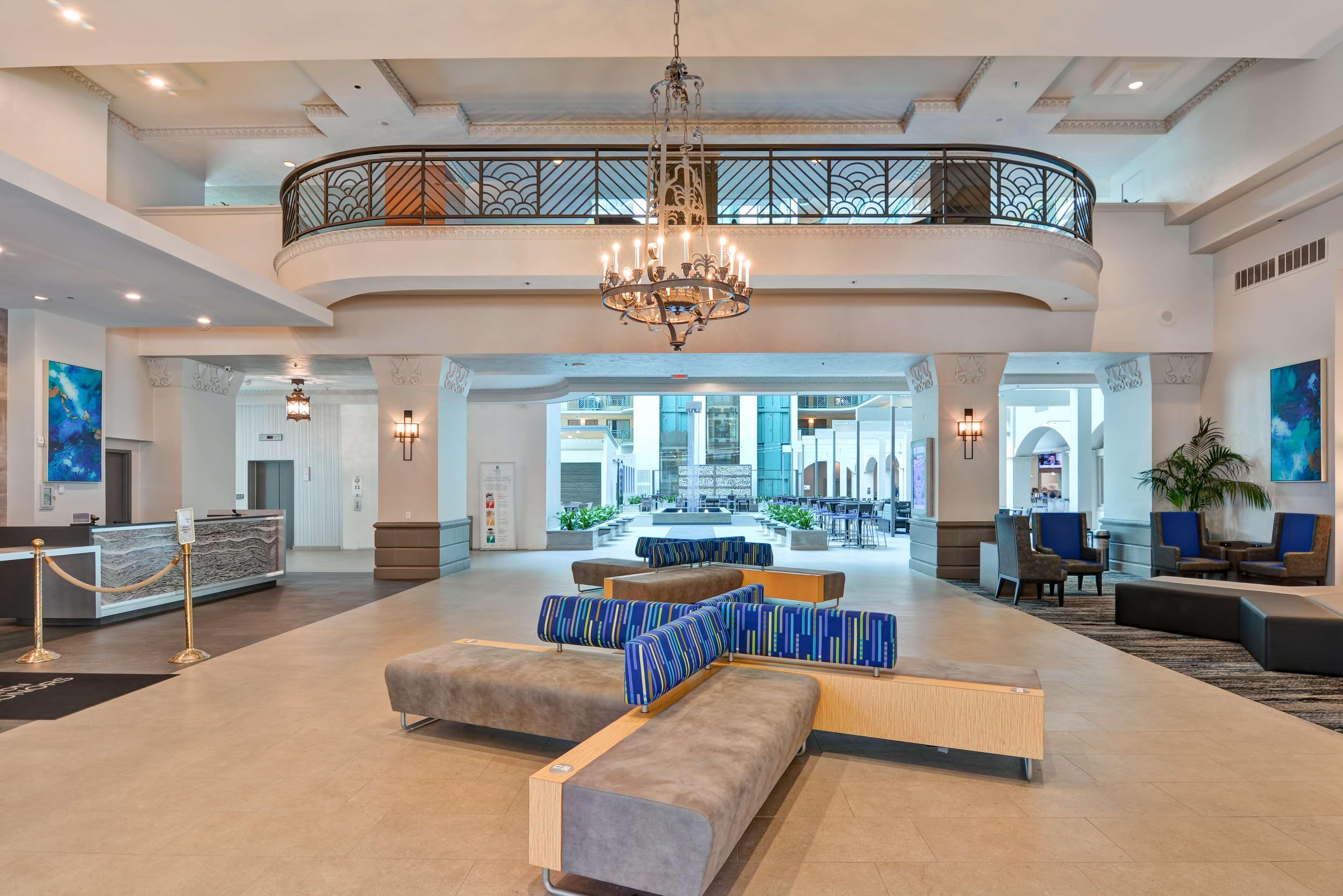 Embassy Suites By Hilton Miami International Airport Exterior foto