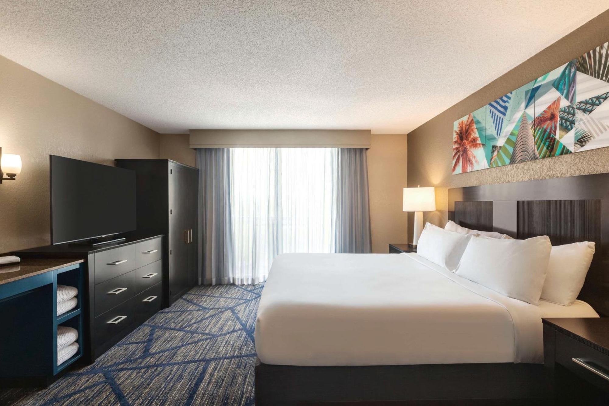Embassy Suites By Hilton Miami International Airport Exterior foto