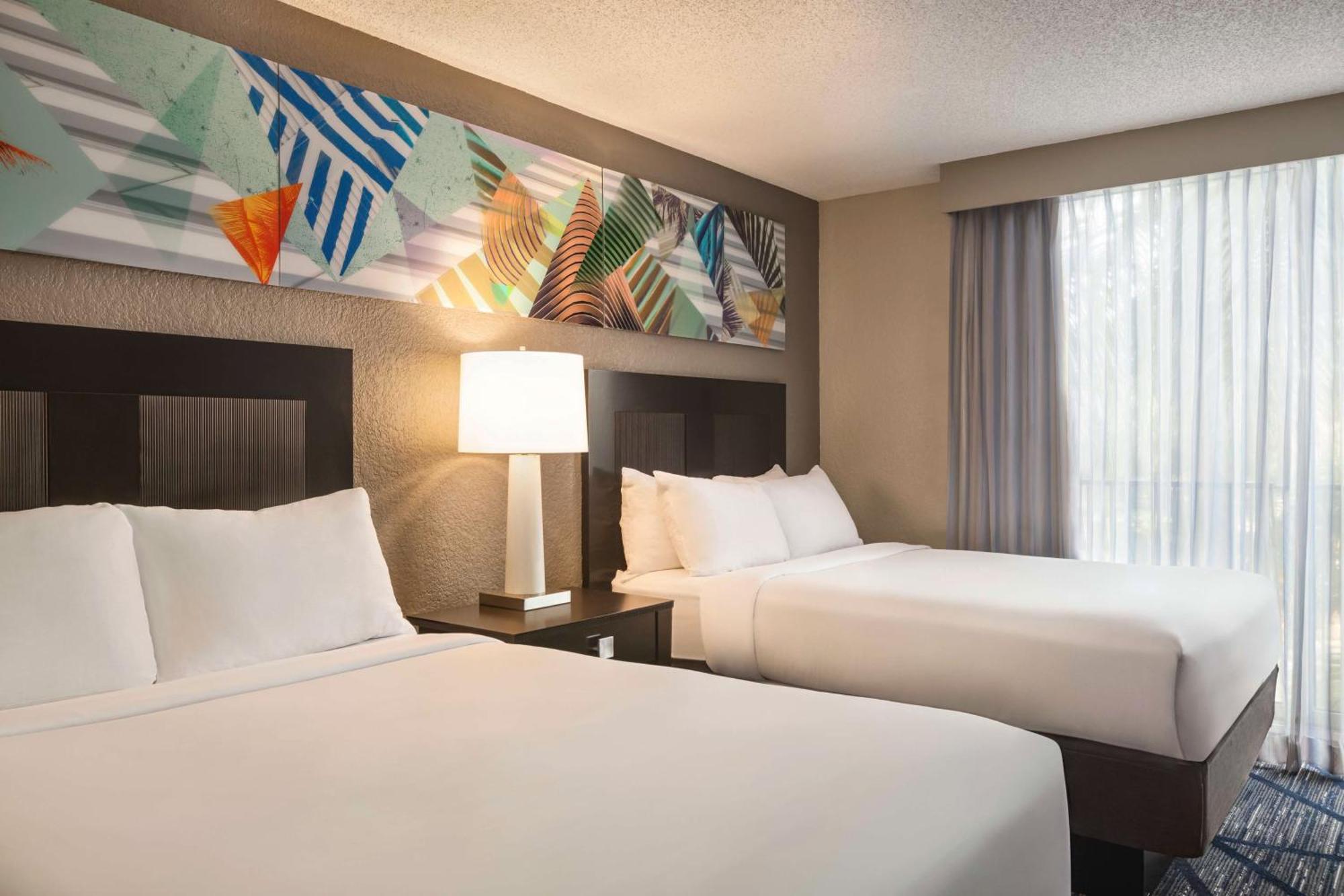 Embassy Suites By Hilton Miami International Airport Exterior foto