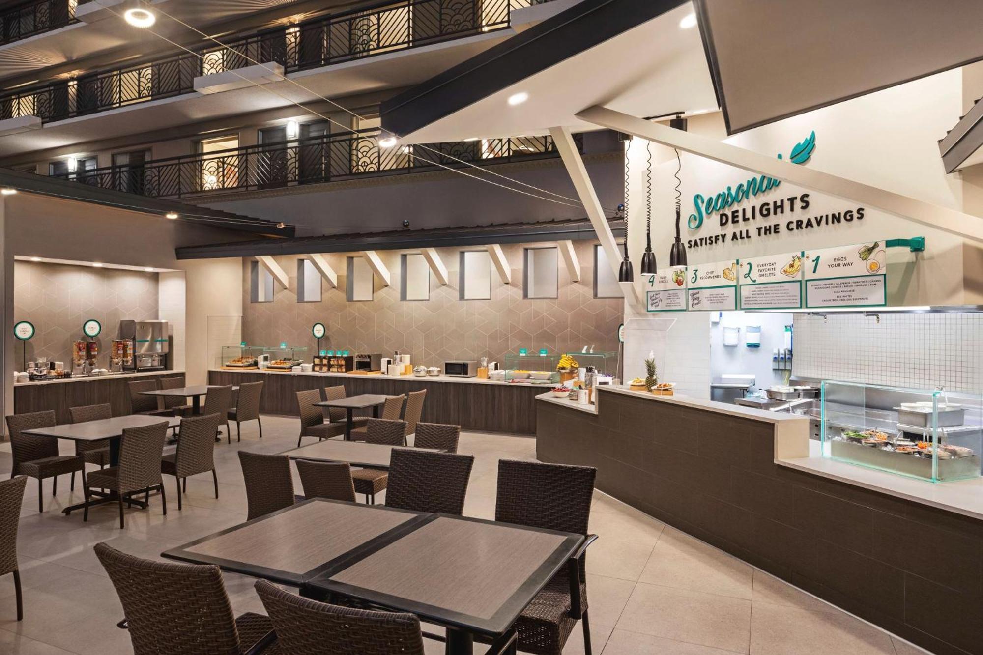 Embassy Suites By Hilton Miami International Airport Exterior foto