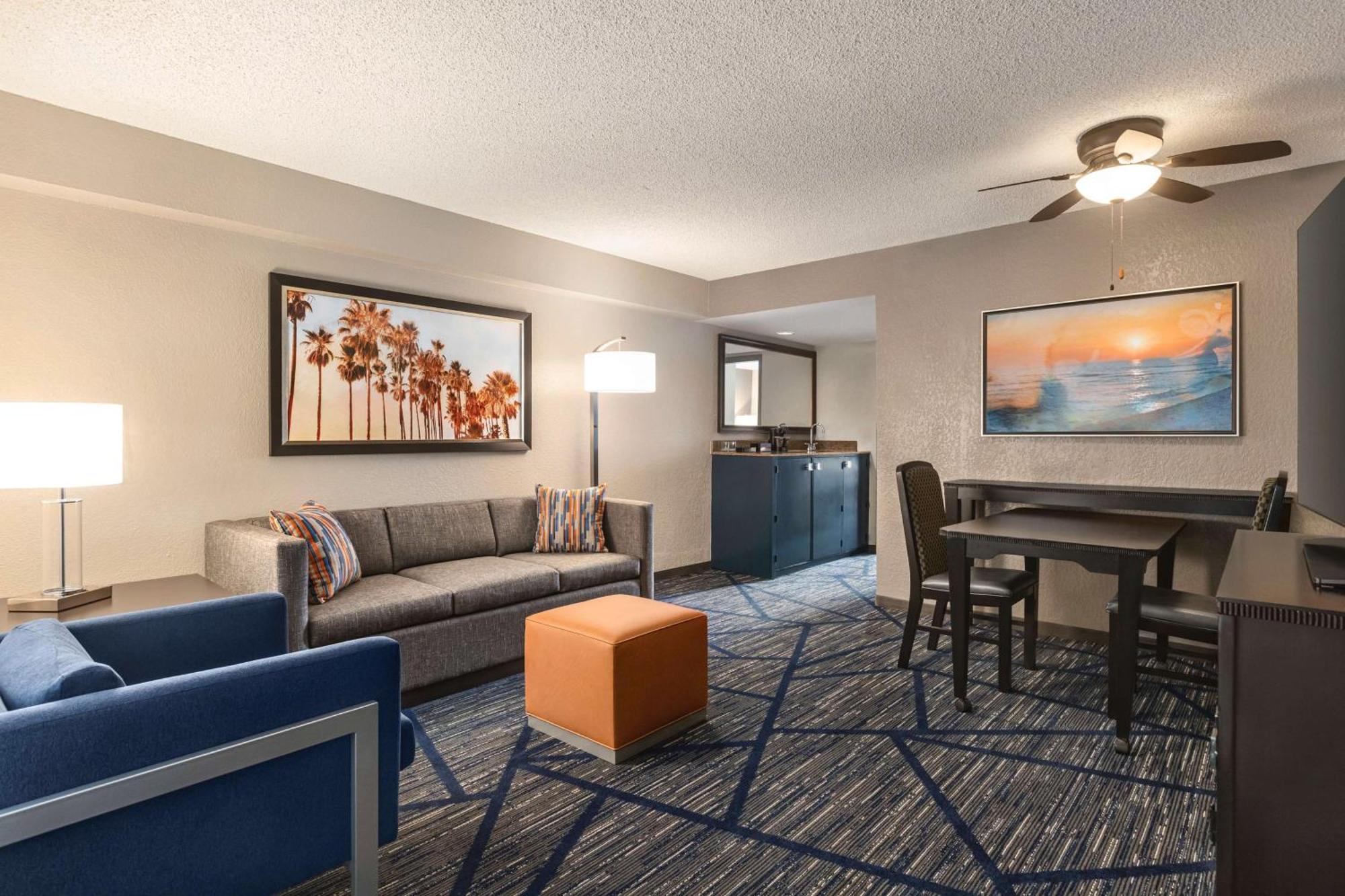 Embassy Suites By Hilton Miami International Airport Exterior foto